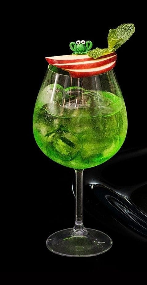 Kaeru Natsumi - Drinks